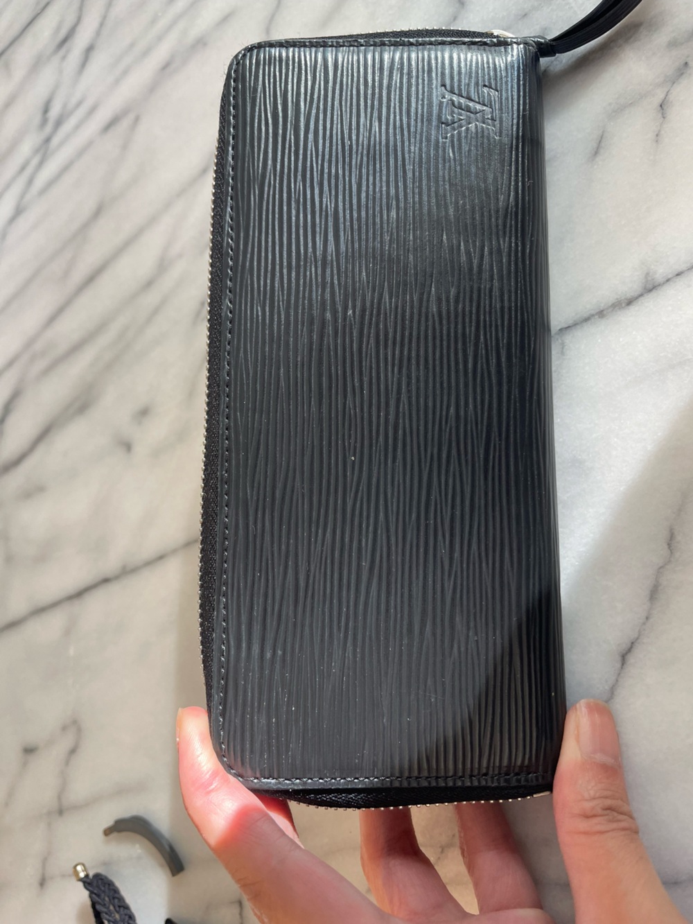 Louis Vuitton Black Epi Zippy Wallet